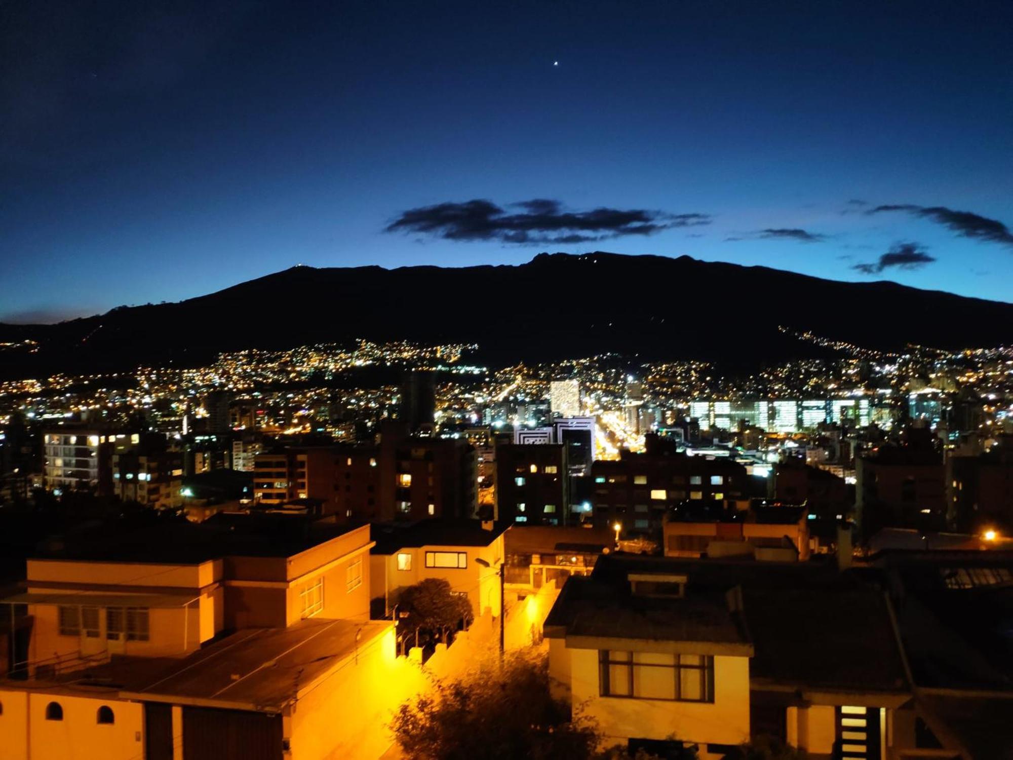 St. Gallen Haus Quito Bagian luar foto