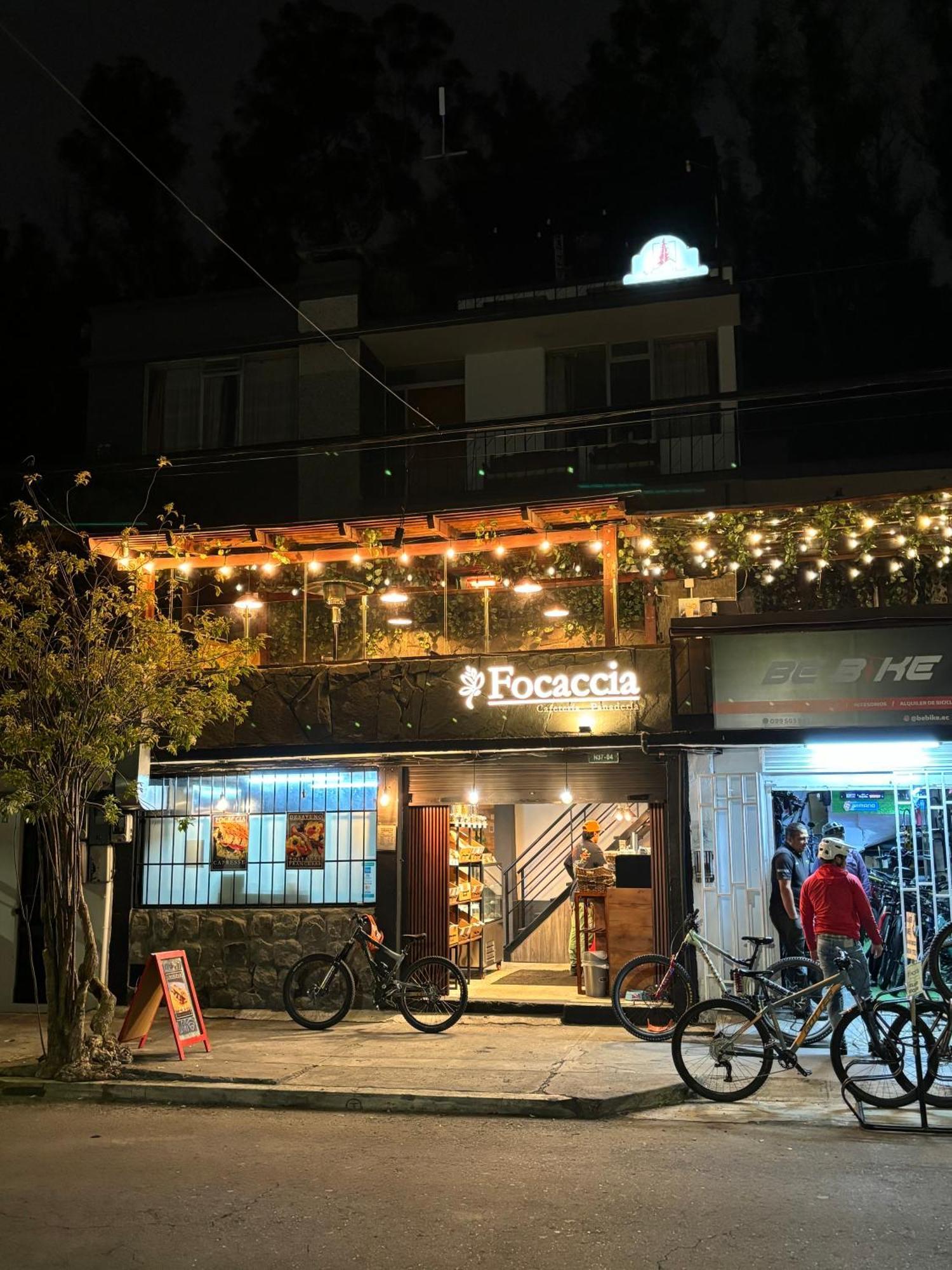 St. Gallen Haus Quito Bagian luar foto